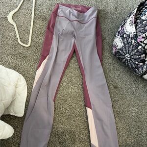 Outdoor Voices Colorblock Leggings in Mauve and Dusty Rose